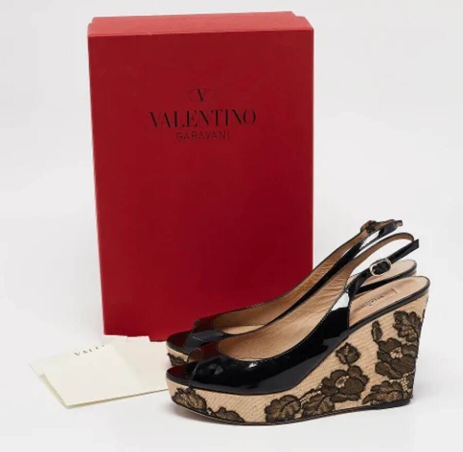 Valentino Vintage Pre-owned Lace sandals Black Dames