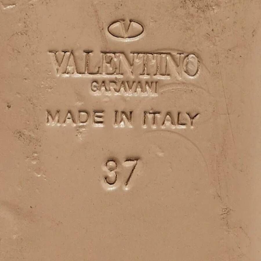 Valentino Vintage Pre-owned Leather flats Beige Dames