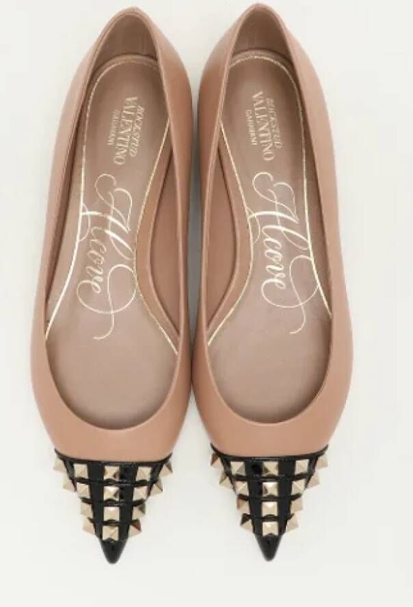 Valentino Vintage Pre-owned Leather flats Beige Dames