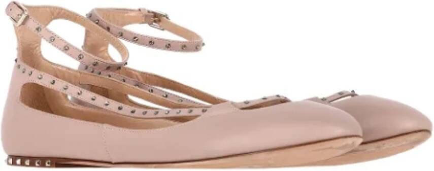 Valentino Vintage Pre-owned Leather flats Beige Dames