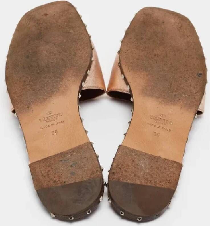 Valentino Vintage Pre-owned Leather flats Gray Dames