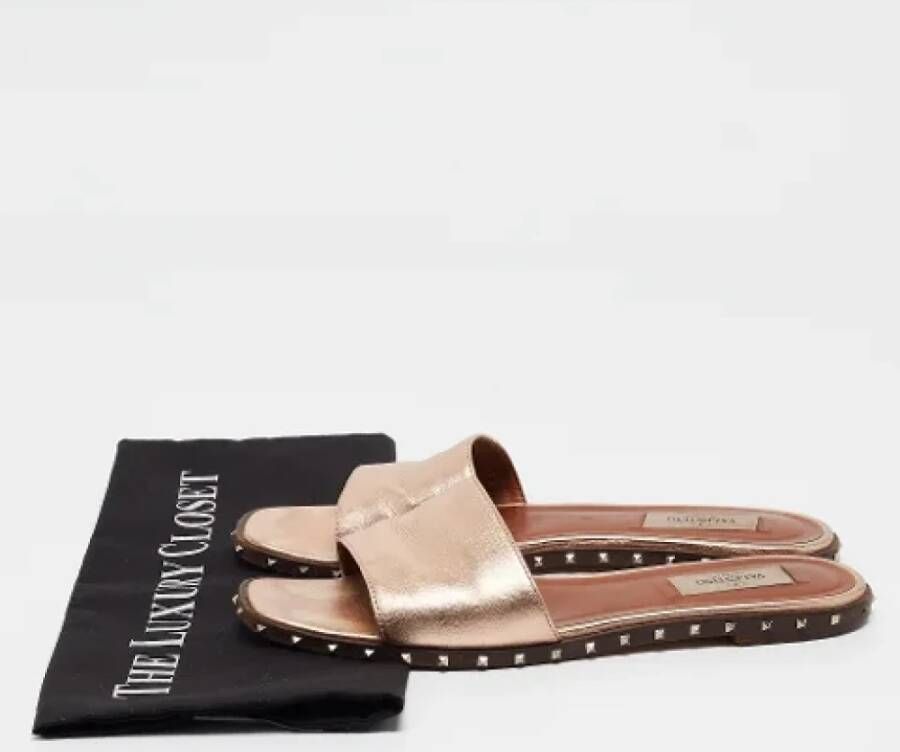 Valentino Vintage Pre-owned Leather flats Gray Dames