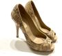 Valentino Vintage Pre-owned Leather heels Beige Dames - Thumbnail 2