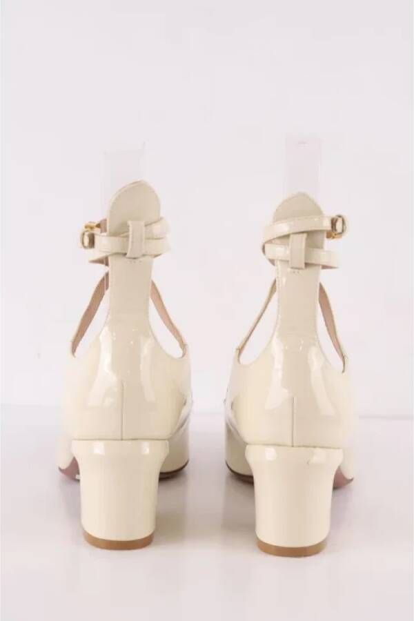 Valentino Vintage Pre-owned Leather heels Beige Dames