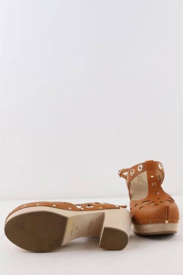 Valentino Vintage Pre-owned Leather heels Brown Dames