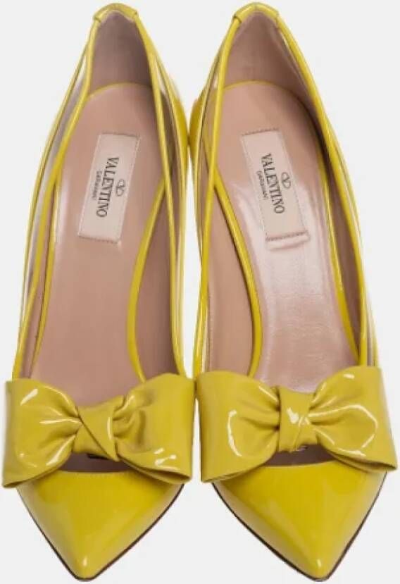 Valentino Vintage Pre-owned Leather heels Yellow Dames