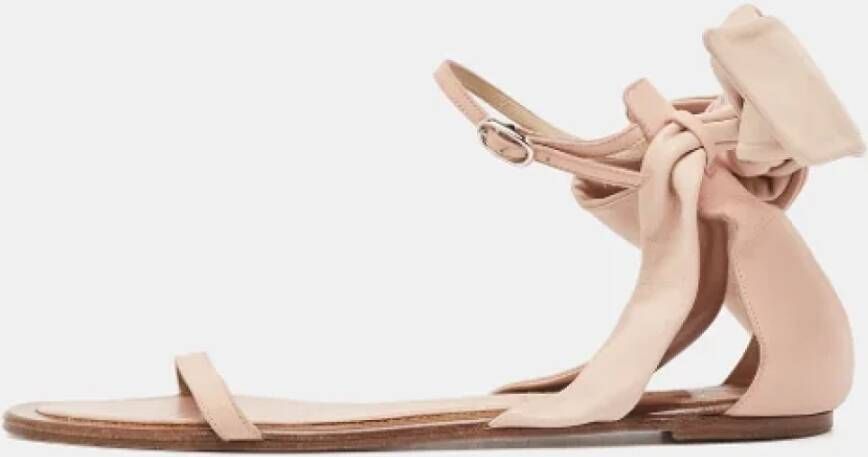 Valentino Vintage Pre-owned Leather sandals Beige Dames