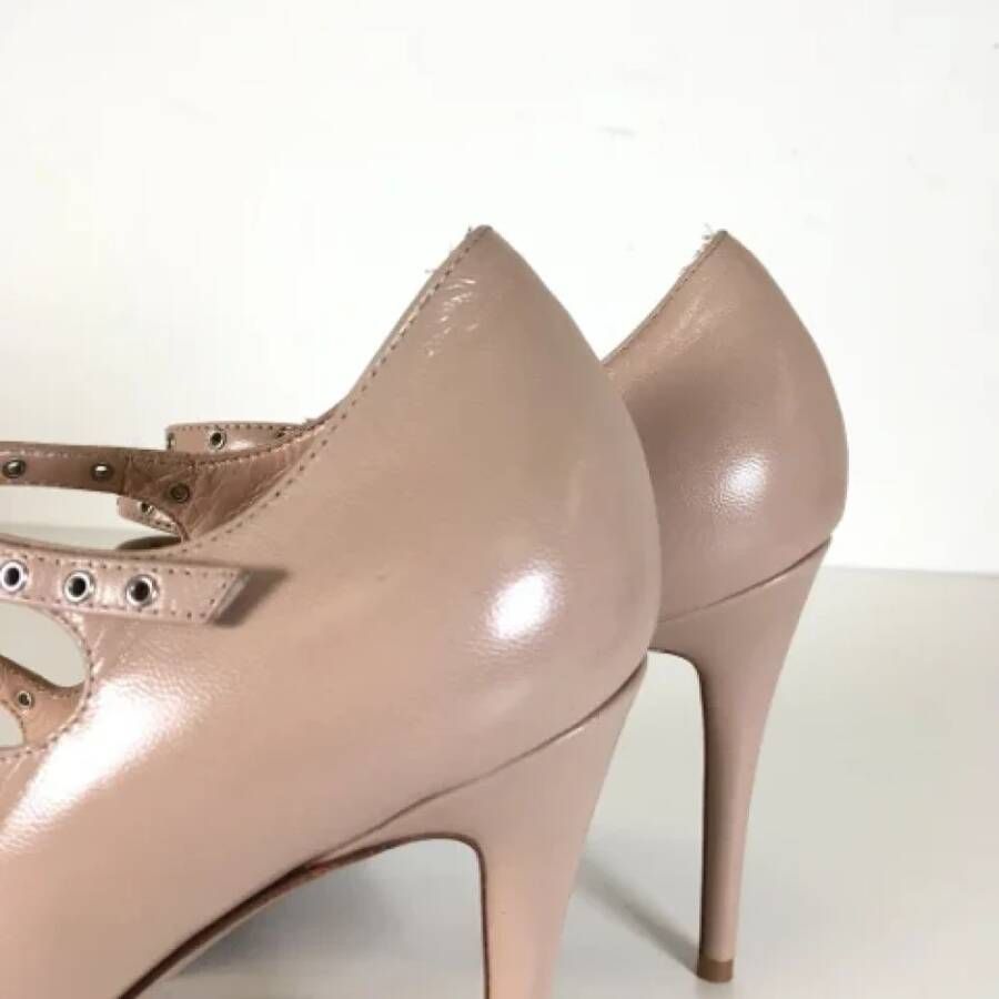 Valentino Vintage Pre-owned Leather sandals Beige Dames