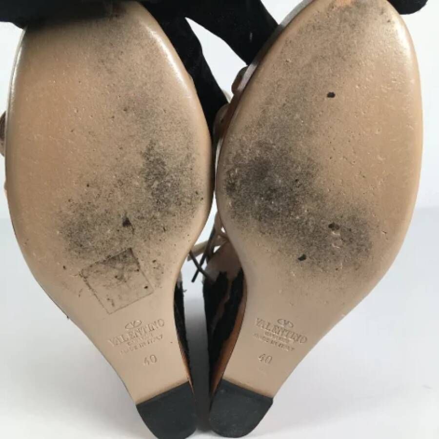 Valentino Vintage Pre-owned Leather sandals Beige Dames