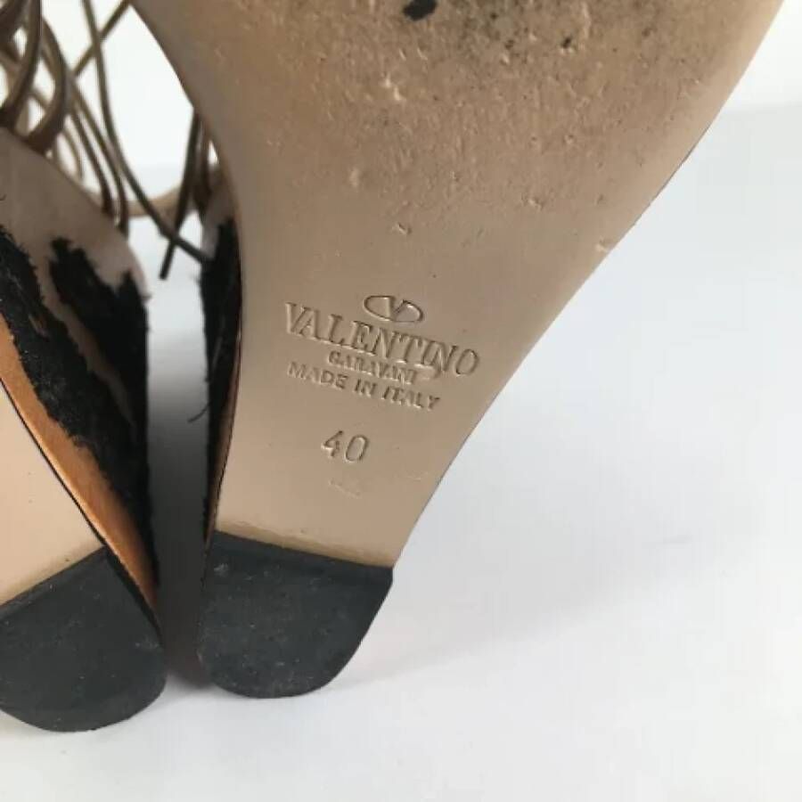 Valentino Vintage Pre-owned Leather sandals Beige Dames