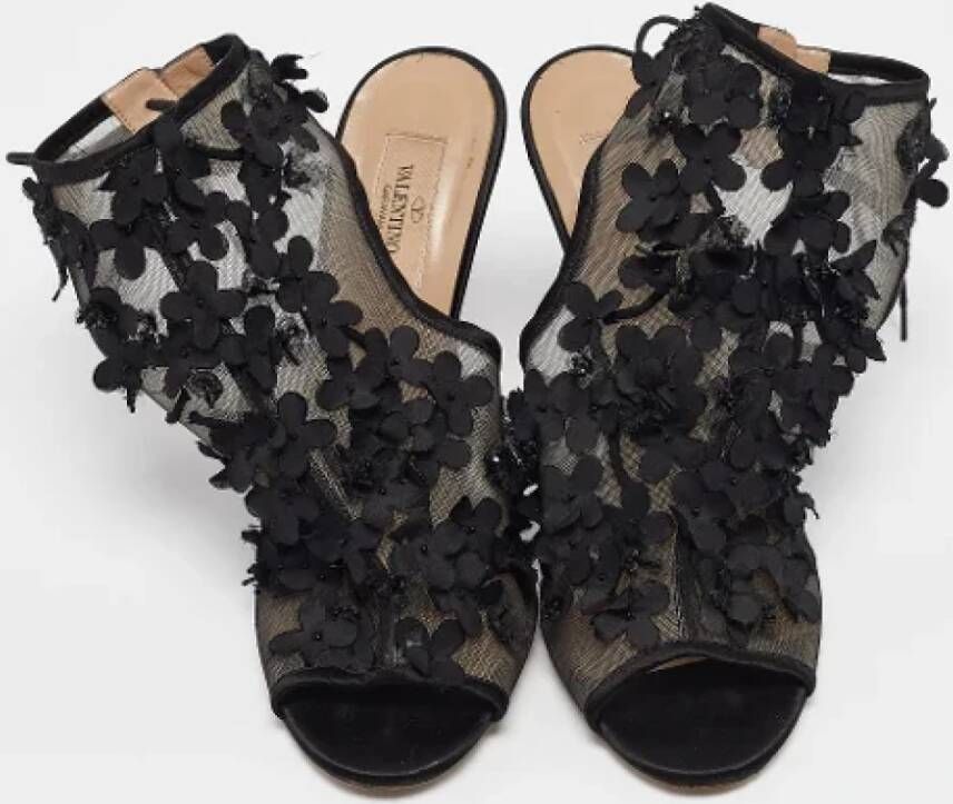 Valentino Vintage Pre-owned Leather sandals Black Dames