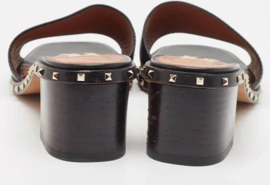Valentino Vintage Pre-owned Leather sandals Black Dames