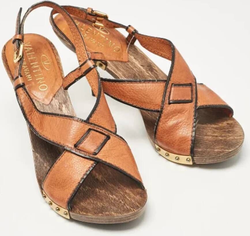 Valentino Vintage Pre-owned Leather sandals Brown Dames