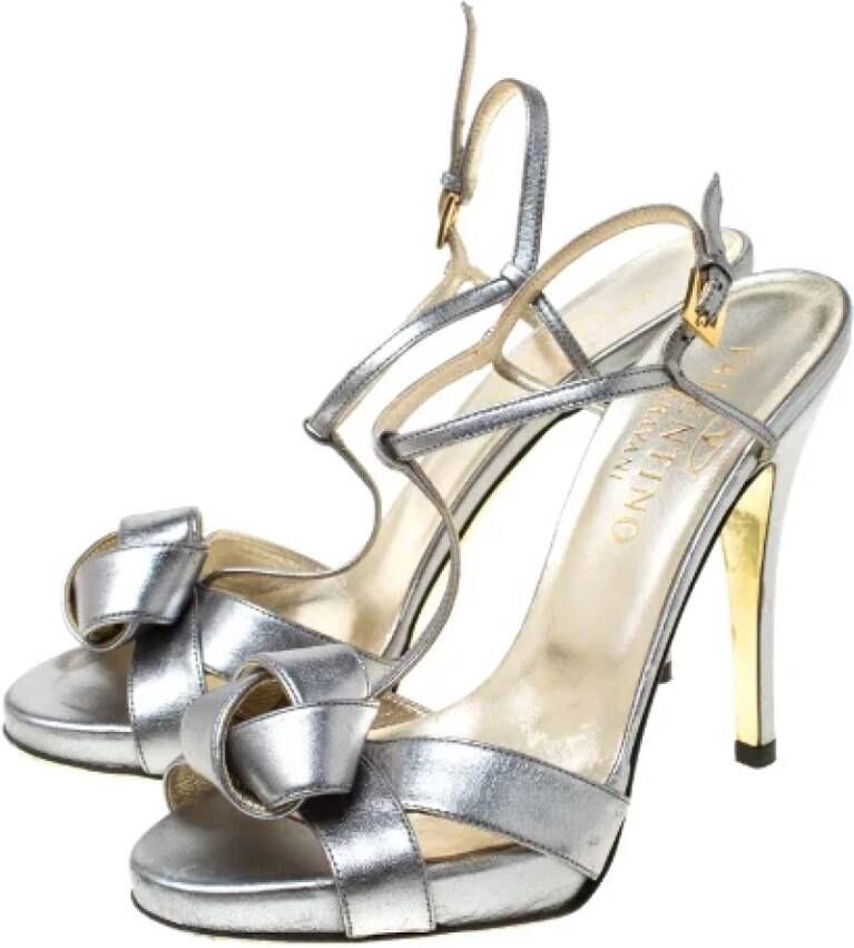 Valentino Vintage Pre-owned Leather sandals Gray Dames