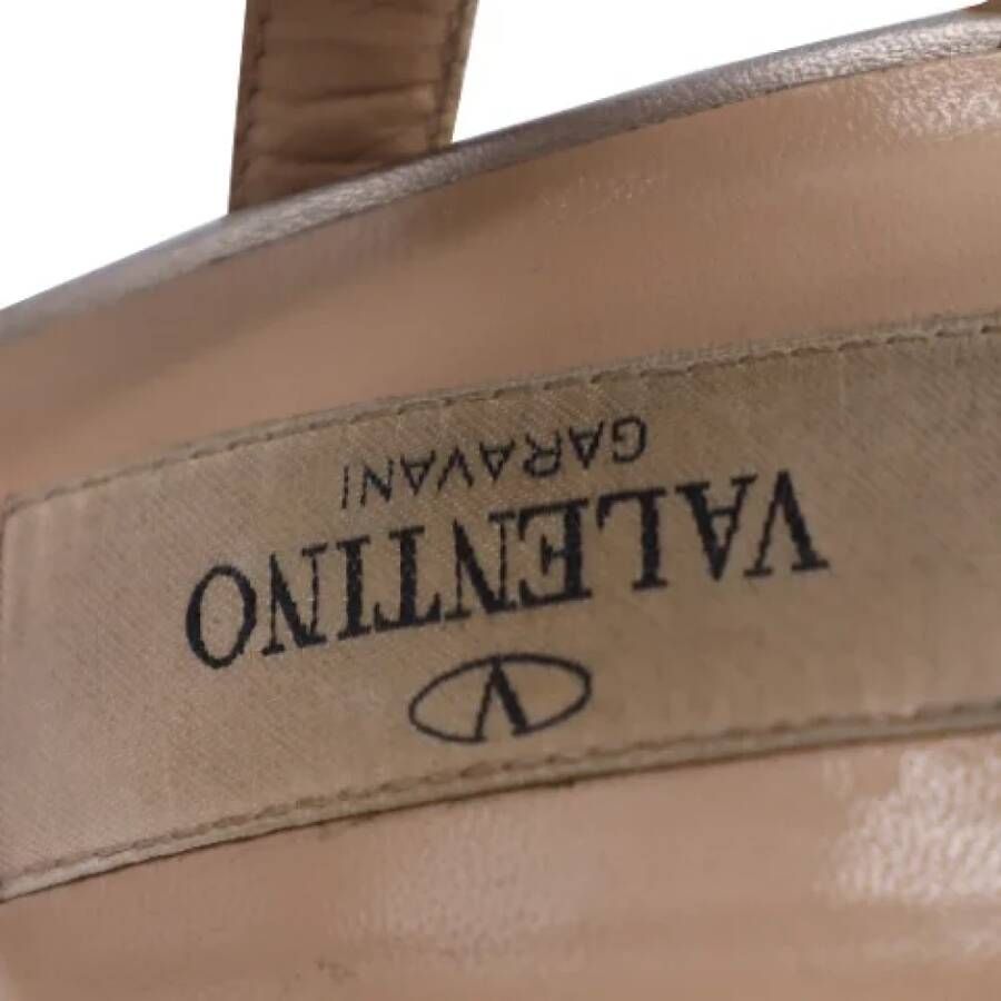 Valentino Vintage Pre-owned Leather sandals Gray Dames