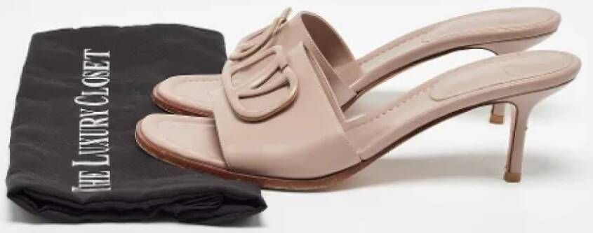 Valentino Vintage Pre-owned Leather sandals Pink Dames