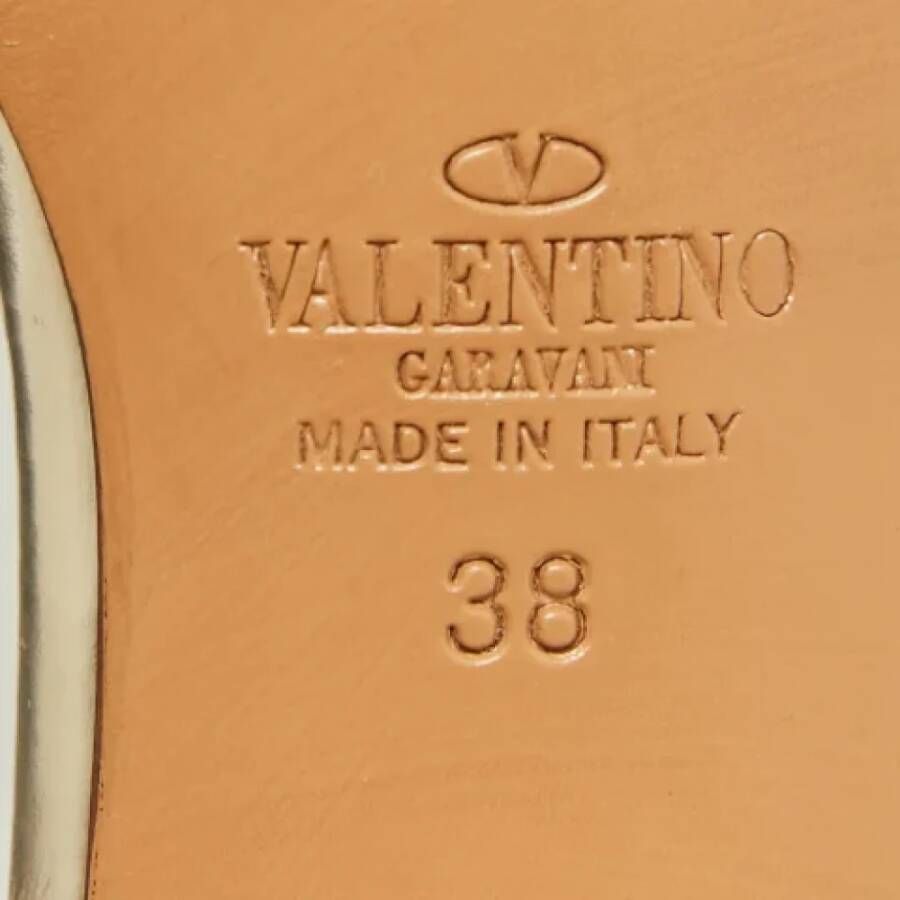 Valentino Vintage Pre-owned Leather sandals Yellow Dames