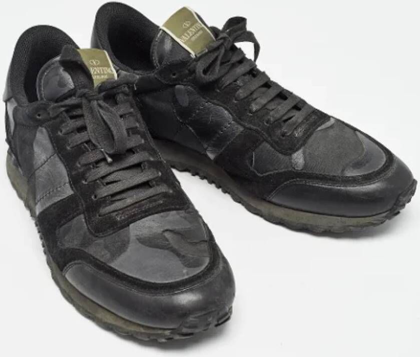 Valentino Vintage Pre-owned Leather sneakers Black Heren