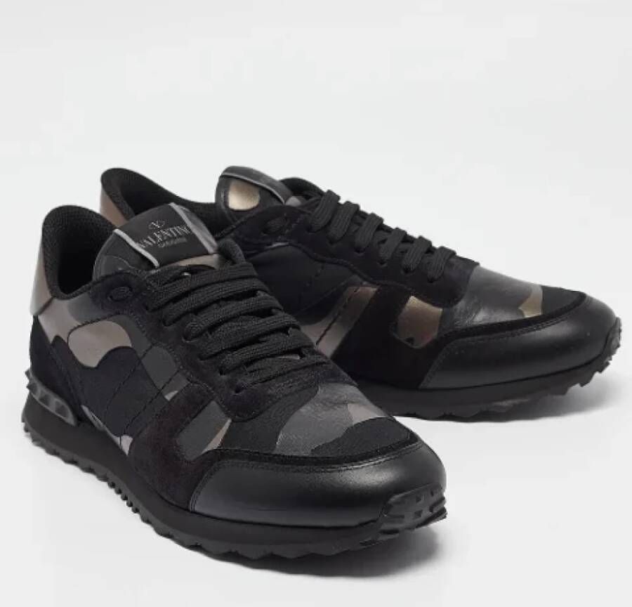 Valentino Vintage Pre-owned Leather sneakers Black Heren