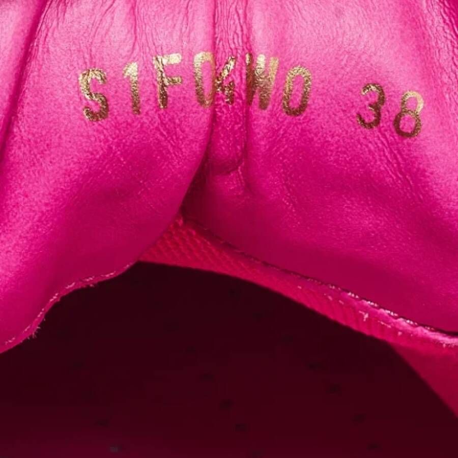 Valentino Vintage Pre-owned Leather sneakers Pink Dames