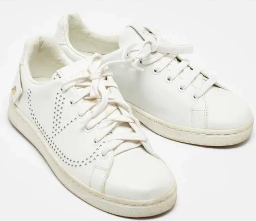 Valentino Vintage Pre-owned Leather sneakers White Dames