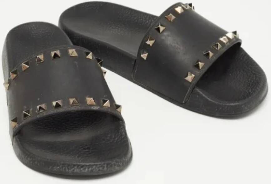 Valentino Vintage Pre-owned Rubber flats Black Dames