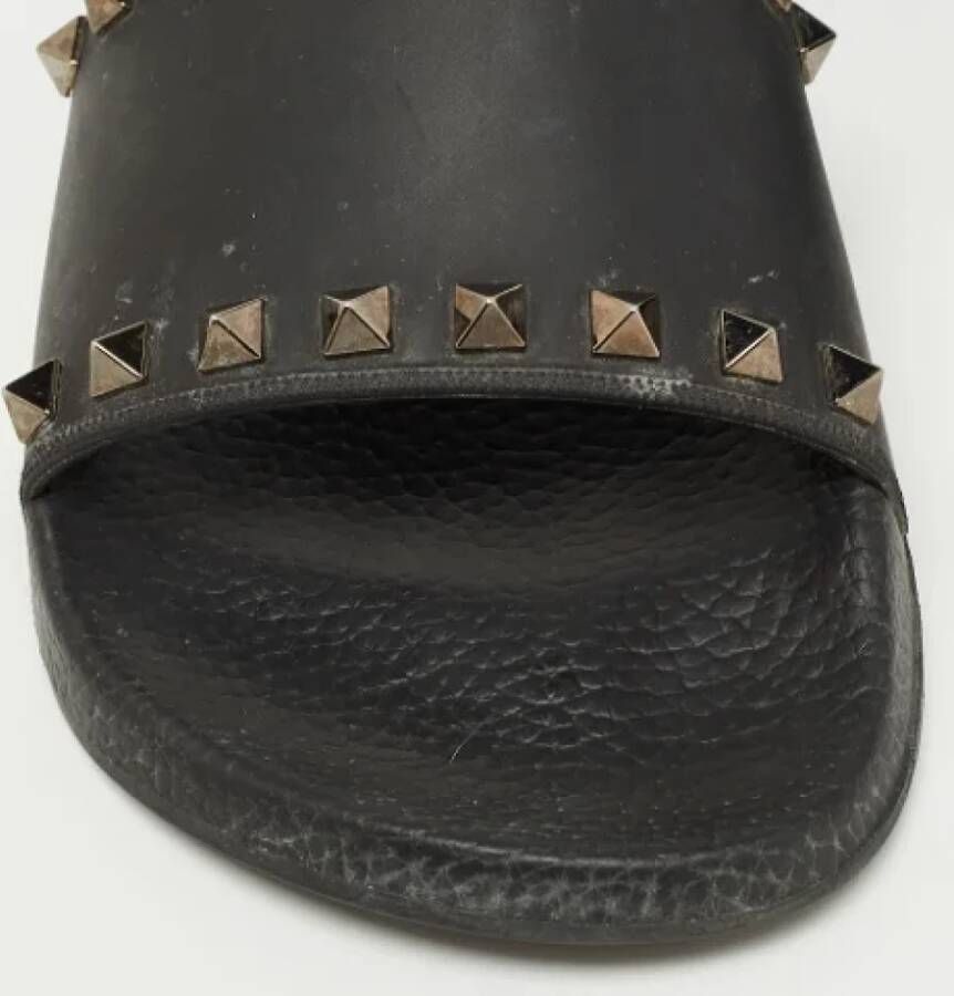 Valentino Vintage Pre-owned Rubber flats Black Dames
