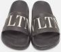 Valentino Vintage Pre-owned Rubber flats Black Dames - Thumbnail 2