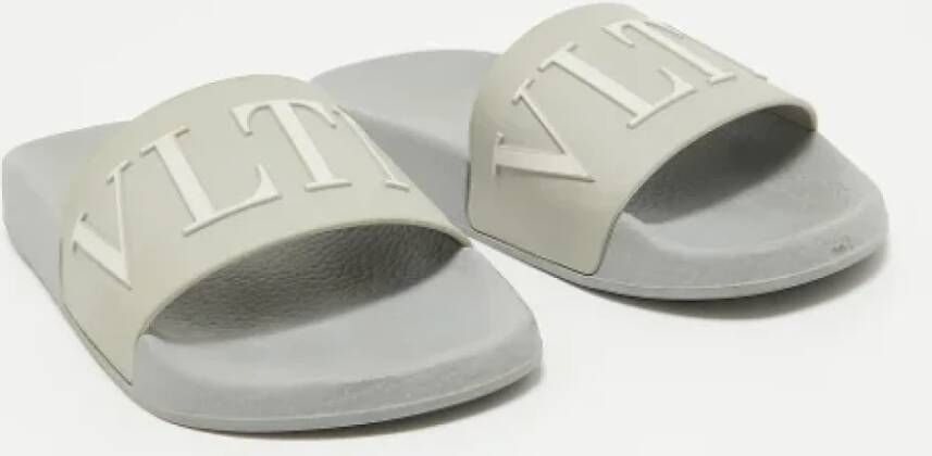 Valentino Vintage Pre-owned Rubber sandals Gray Dames