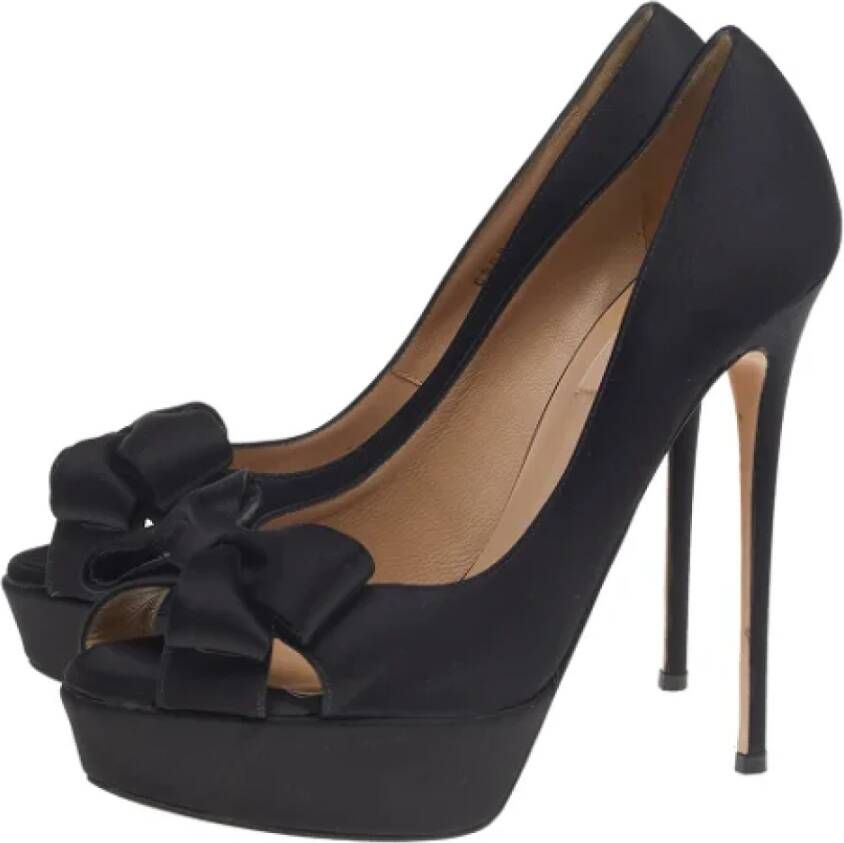Valentino Vintage Pre-owned Satin heels Black Dames