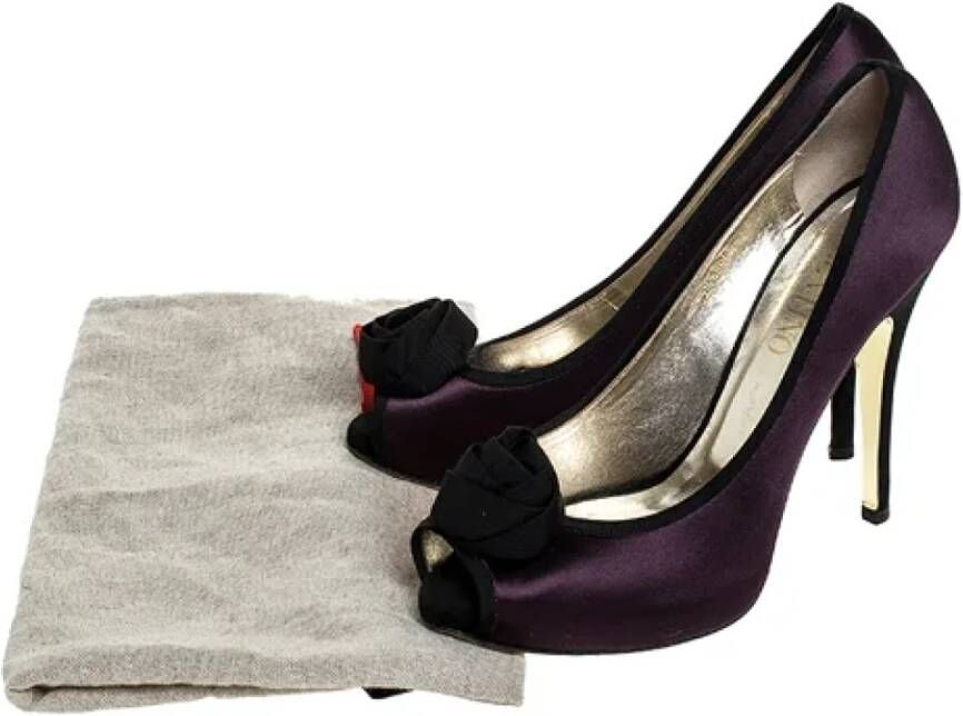 Valentino Vintage Pre-owned Satin heels Purple Dames