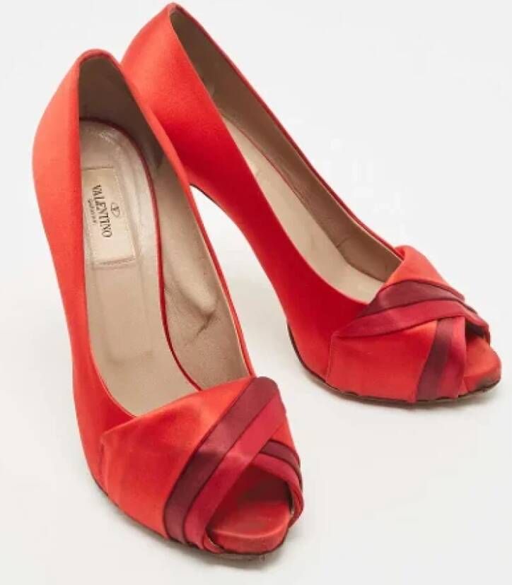 Valentino Vintage Pre-owned Satin heels Red Dames