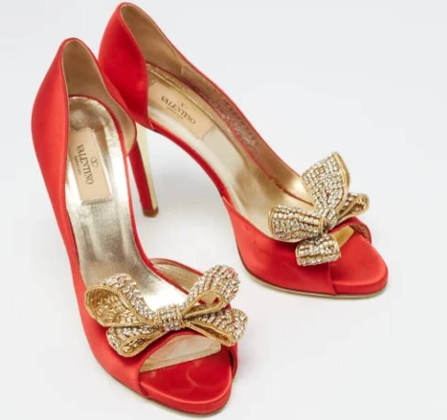 Valentino Vintage Pre-owned Satin heels Red Dames