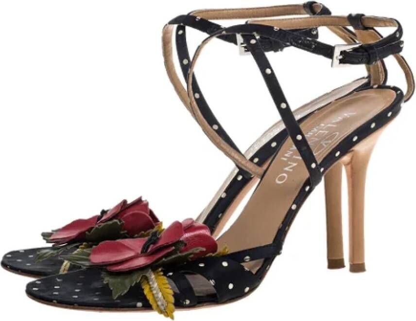 Valentino Vintage Pre-owned Satin sandals Black Dames