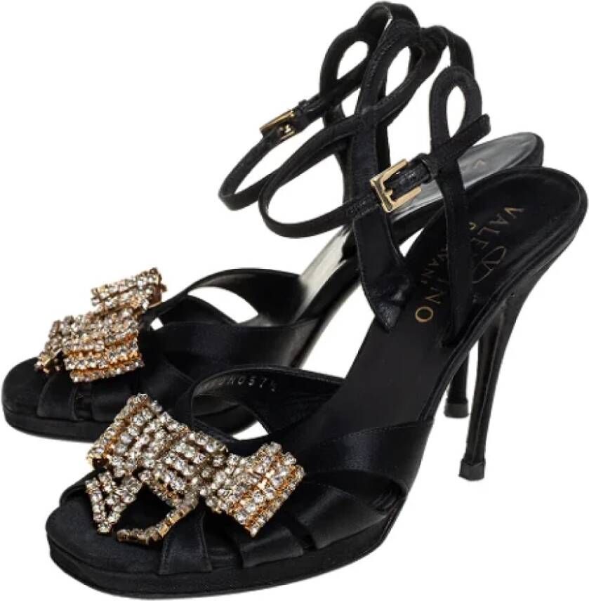 Valentino Vintage Pre-owned Satin sandals Black Dames