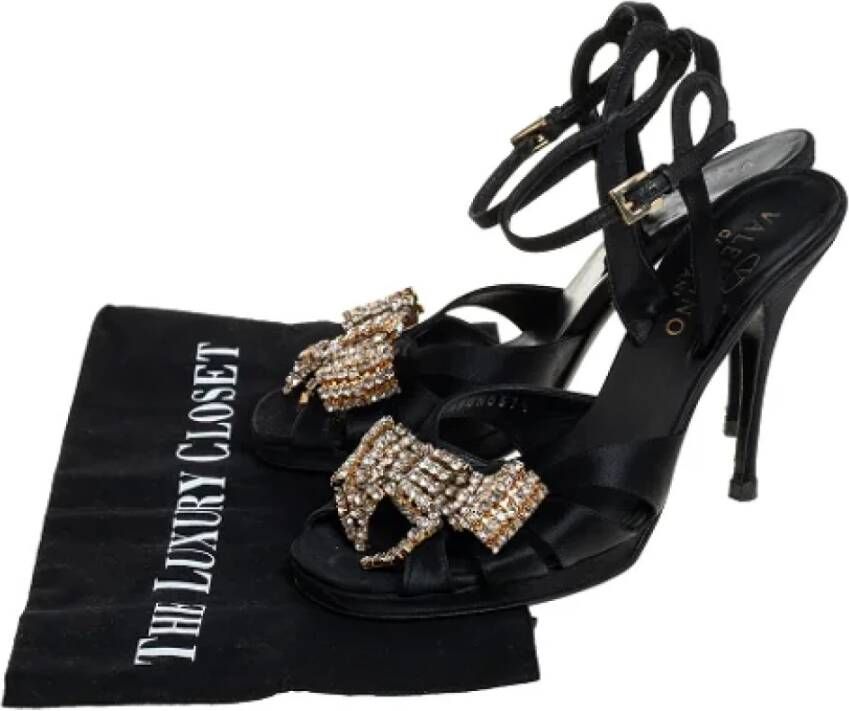 Valentino Vintage Pre-owned Satin sandals Black Dames