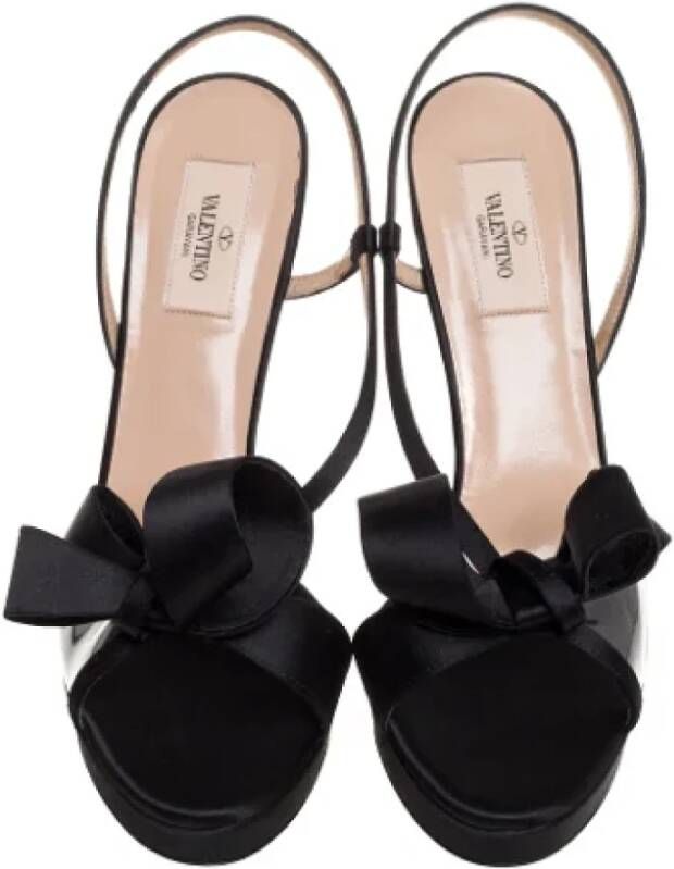 Valentino Vintage Pre-owned Satin sandals Black Dames