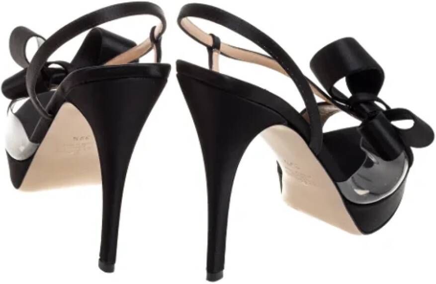 Valentino Vintage Pre-owned Satin sandals Black Dames