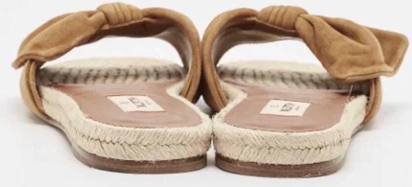 Valentino Vintage Pre-owned Suede flats Brown Dames