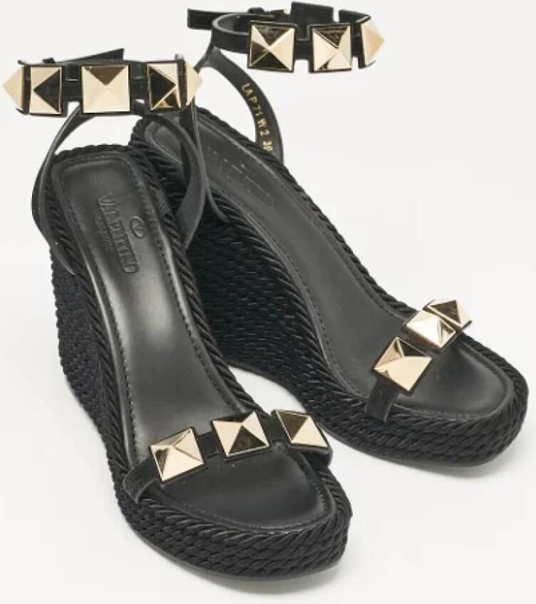 Valentino Vintage Pre-owned Suede sandals Black Dames