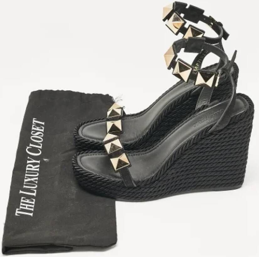 Valentino Vintage Pre-owned Suede sandals Black Dames