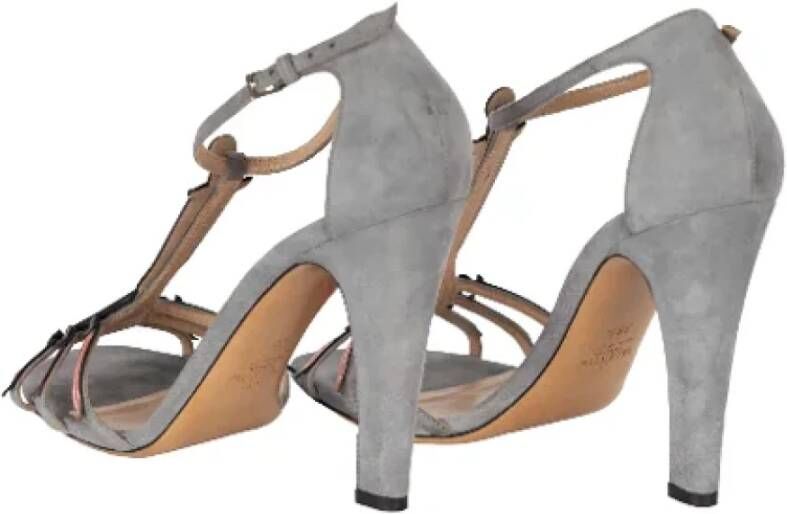 Valentino Vintage Pre-owned Suede sandals Gray Dames