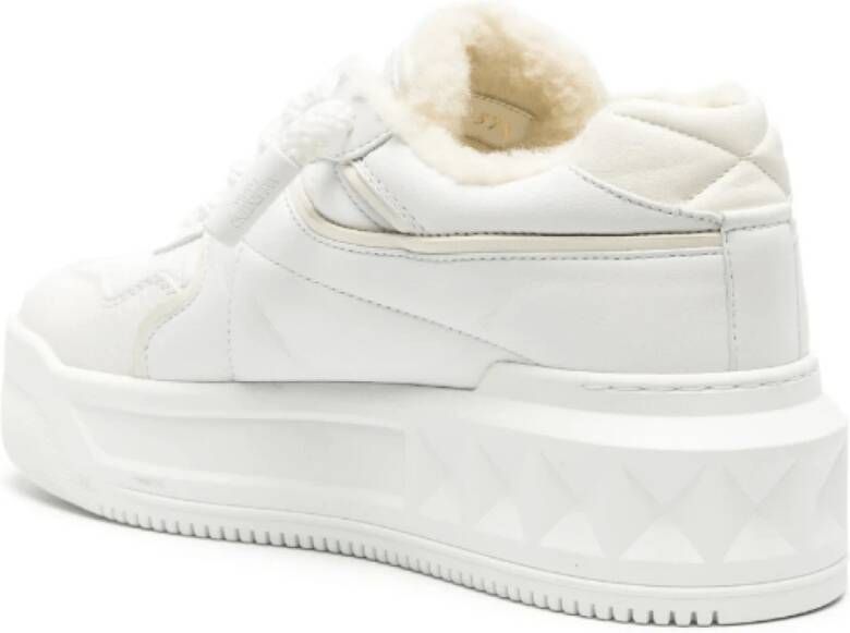 Valentino Witte Flatform Sneakers met One Stud Detailing White Dames