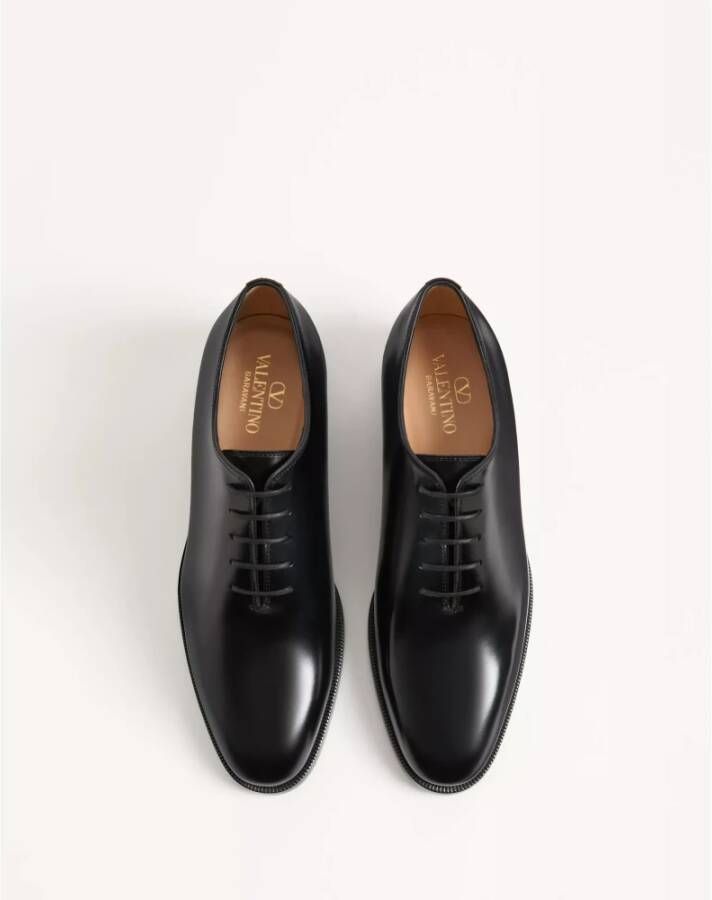Valentino Zwarte leren Oxford schoenen VLogo detail