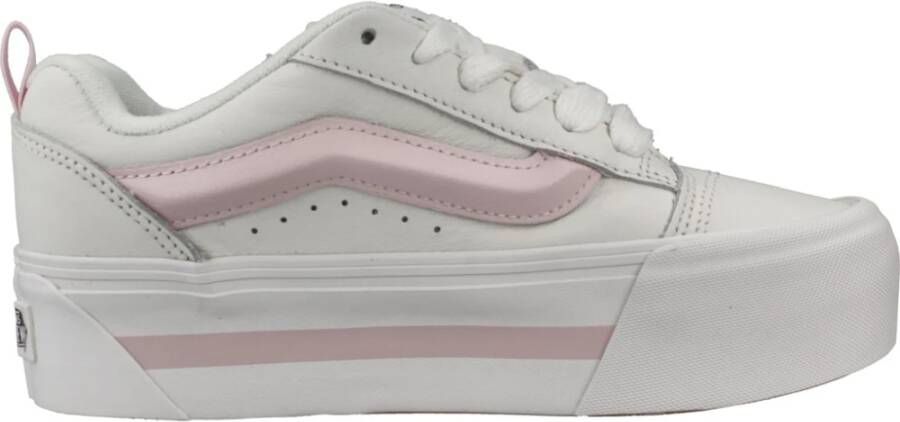 Vans Verhoog je sneaker game met KNU Stack White Dames