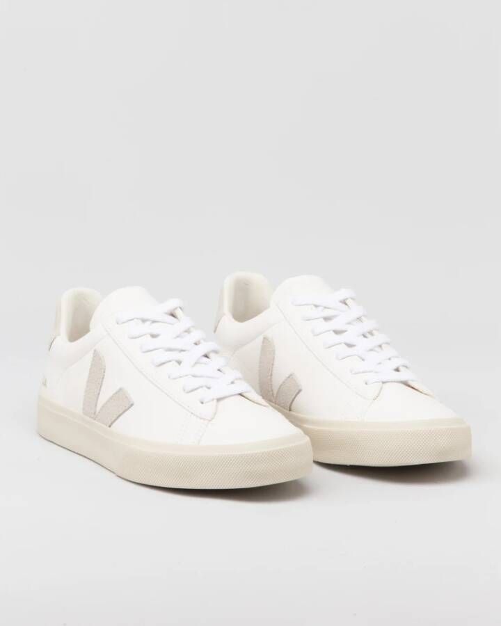 Veja Natuurlijk Suède Sneakers White Dames