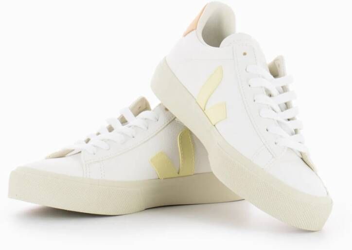 Veja Sneakers Geel Dames