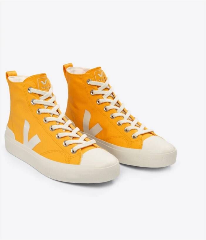 Veja Sneakers Oranje Dames - Schoenen.nl