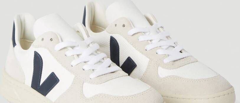 Veja Sneakers van Gerecycled Plastic Mesh Wit Heren