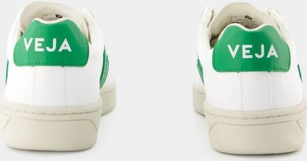 Veja Witte Smaragd Sneakers Stijlvol en Duurzaam Wit Dames